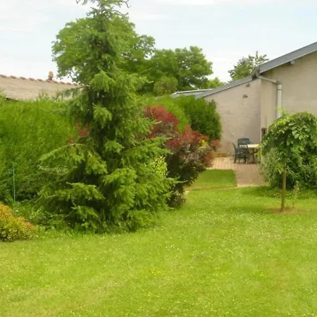 Ferienhaus De Charme Avec Terrasse Pres De Bourbonne-les-bains, 2 Chambres, Poele A Bois, Wifi Inclus - Fr-1-589-118 *